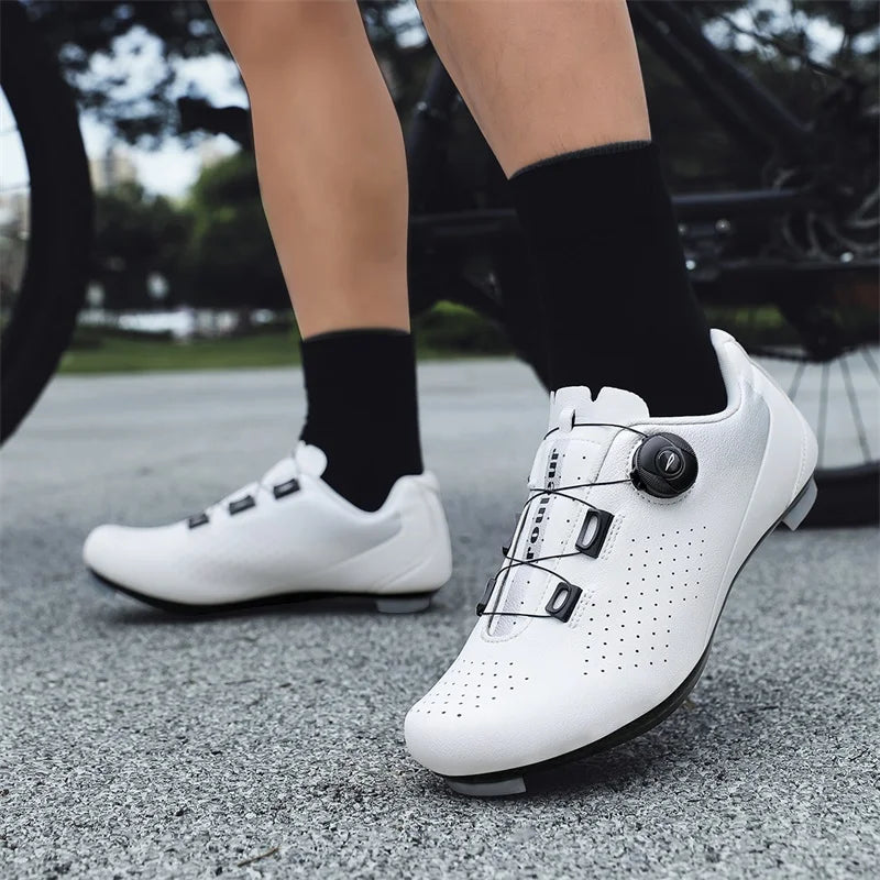 MaiJiaKa Breathable Unisex Mountain Bike Shoes With Non Slip Grip