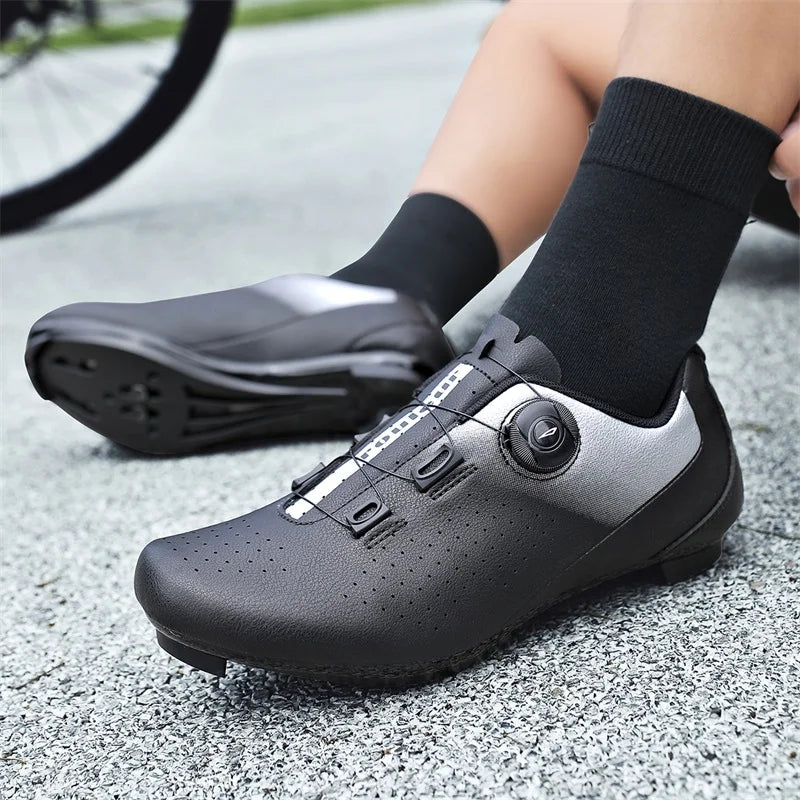 MaiJiaKa Breathable Unisex Mountain Bike Shoes With Non Slip Grip